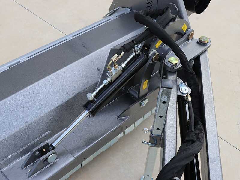 BlackStone BVH 180 H - Trituradora lateral de brazo para tractor - Serie pesada