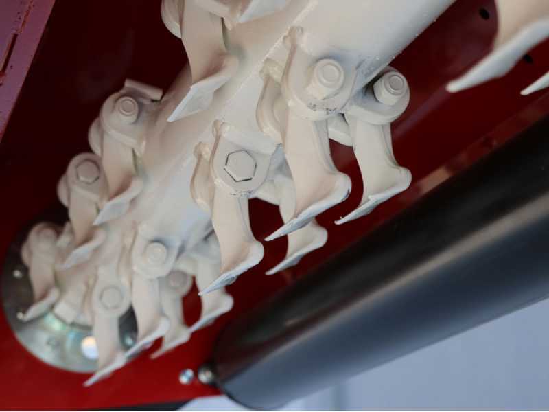 Ceccato Trincione 380 - T1600ID  - Trituradora para tractor - Serie medio-pesada - Desplazamiento hidr&aacute;ulico