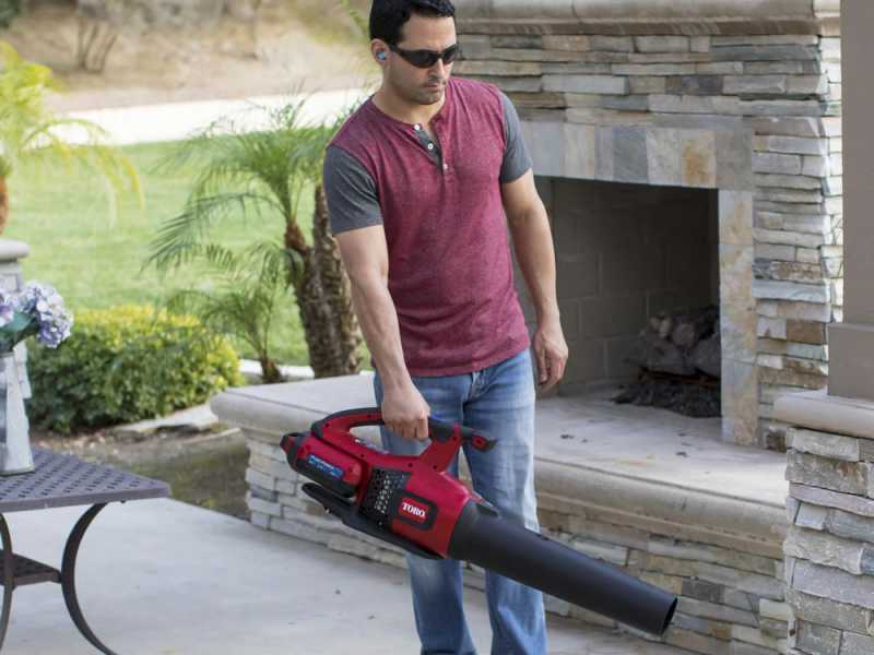 Soplador de batería TORO TO-51825T - 60V , en oferta en AgriEuro