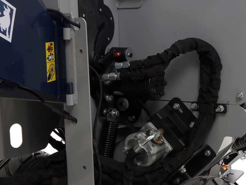 BullMach ZEUS 200 BH-LE - Biotrituradora de gasolina remolcable - Loncin 420cc con arranque el&eacute;ctrico