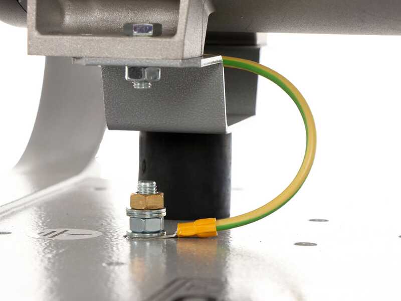 MOSA GE 8000 BBT - Generador de corriente a gasolina 6.4 kW - Continua 5.6 kW Trif&aacute;sico - Motor B&amp;S XR2100