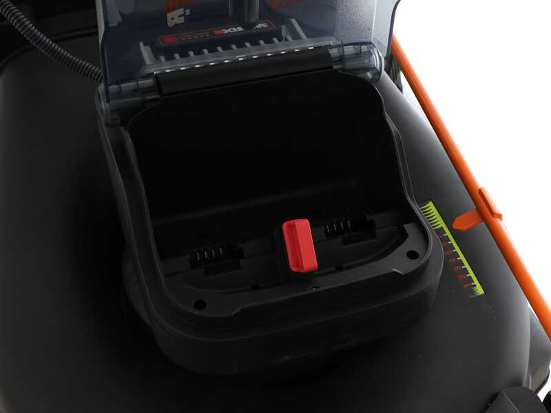 Worx Nitro WG749E - Cortac&eacute;sped autopropulsado de bater&iacute;a 2x20V/4Ah + gratis: 2x20V/4Ah - Corte de 46 cm