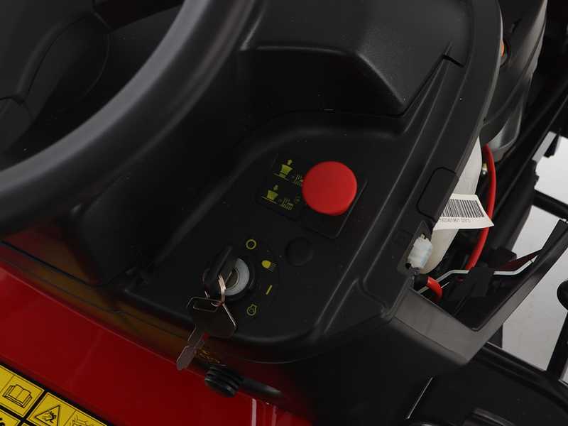 Castelgarden XD 150 HD - Tractor cortac&eacute;sped con salida lateral y motor ST 400