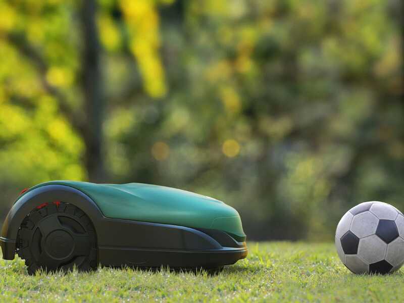 Robomow RK 3000 PRO - Robot cortac&eacute;sped - Bater&iacute;a de litio 18V - 7.2 Ah
