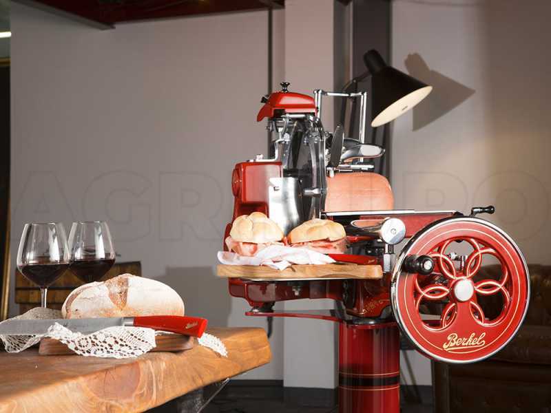 BERKEL TRIBUTE Roja - Cortadora de fiambre de volante - Cuchilla de acero cromado de 300 mm