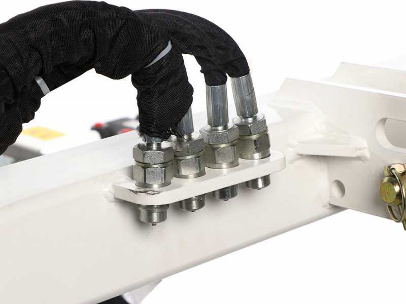 BlackStone BP-LA 180 Hydro - Trituradora lateral de brazo para tractor - Serie mediana-pesada