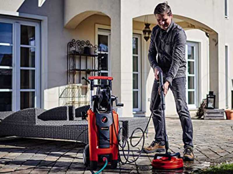 Limpiadora de terraza con dep&oacute;sito para detergente Einhell