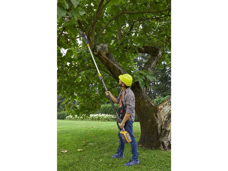 Stiga MT 500e Kit - Cortasetos y podadora con p&eacute;rtiga multifunci&oacute;n - Bater&iacute;a y cargador incluidos