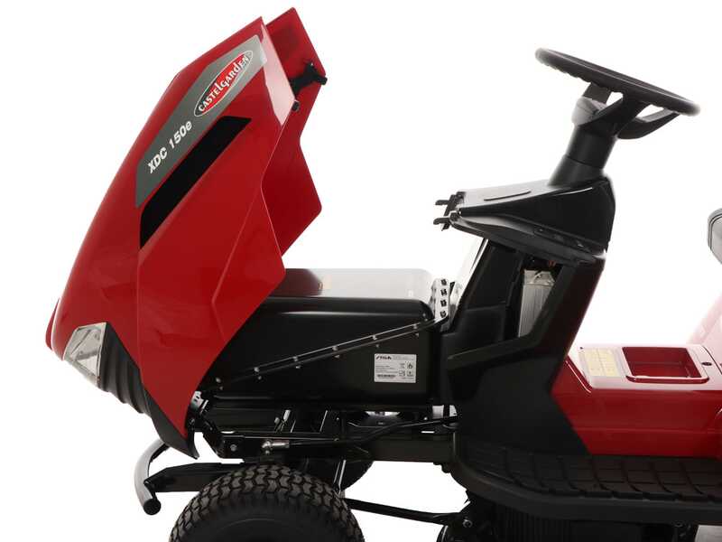 Tractor cortac&eacute;sped de bater&iacute;a Castelgarden XDC 150e - Motor el&eacute;ctrico de bater&iacute;a 48V - 30Ah - Saco de recogida