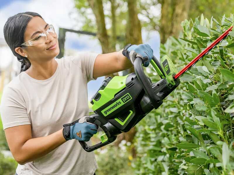 Greenworks GD60HT66 - Cortasetos el&eacute;ctrico de bater&iacute;a con cuchilla de 66 cm - BATER&Iacute;A Y CARGADOR NO EST&Aacute;N INCLUIDOS