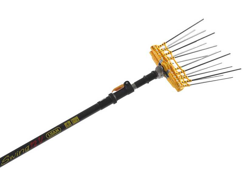 Vareador de aceitunas el&eacute;ctrico de bater&iacute;a Lisam Swing - con 8 + 8 varillas en carbono - 220-300 cm - p&eacute;rtiga telesc&oacute;pica
