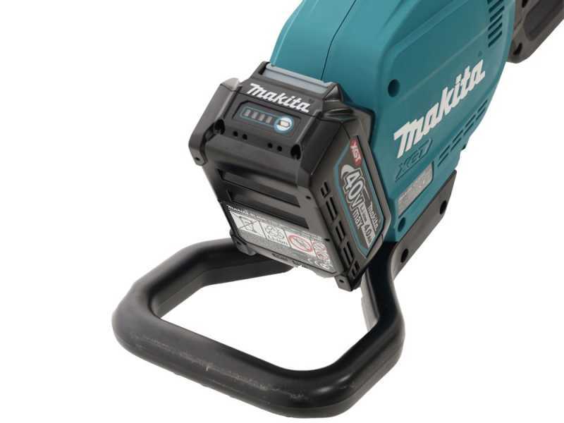 Podadora el&eacute;ctrica de bater&iacute;a con p&eacute;rtiga telesc&oacute;pica Makita UA004G de 40V 4Ah - Bater&iacute;a y cargador incluidos