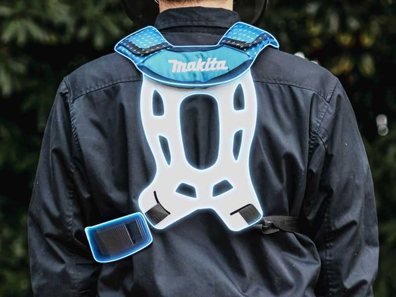Podadora el&eacute;ctrica de bater&iacute;a con p&eacute;rtiga telesc&oacute;pica Makita UA004G de 40V 2,5Ah - Bater&iacute;a y cargador incluidos