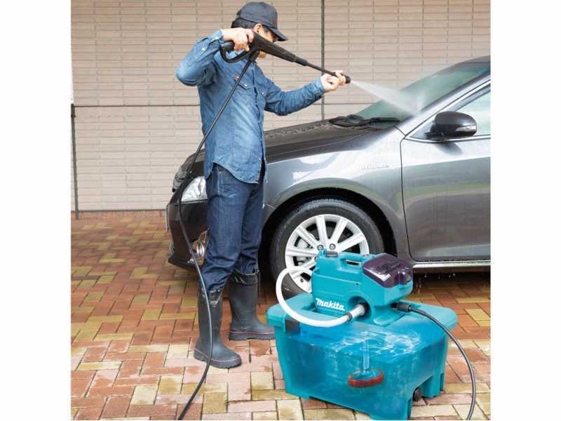 Hidrolimpiadora de bater&iacute;a con cuba Makita DHW080ZK - 2x 18V 5Ah