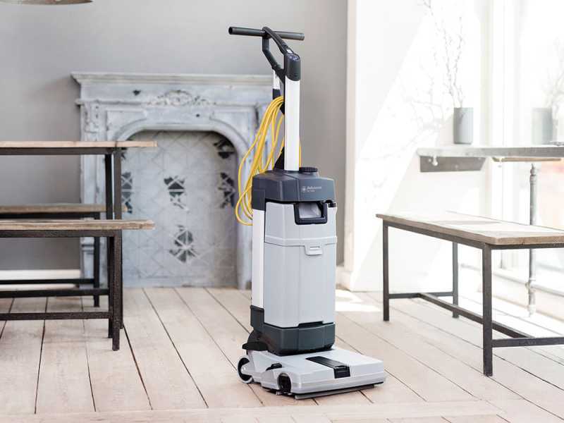 Nilfisk SC100 E - Fregadora el&eacute;ctrica 3 en 1: lava, seca y aspira - 800W