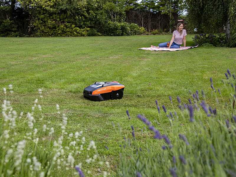 Yard Force Compact 300RBS - Robot cortac&eacute;sped