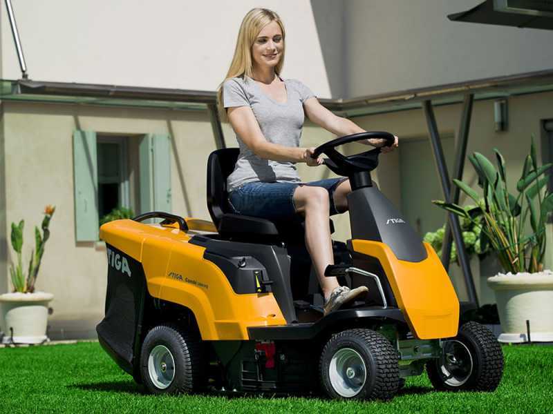 Tractor cortac&eacute;sped Rider Stiga COMBI 166 - Motor 224 cc - Ancho de corte 66 cm