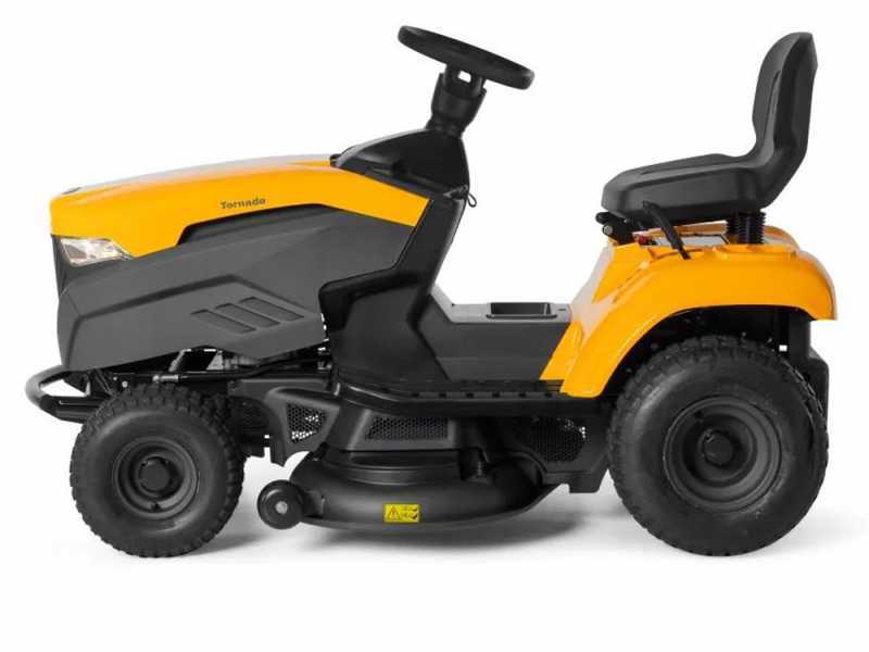 Tractor cortac&eacute;sped Stiga Tornado 398 M - cambio mec&aacute;nico y salida lateral