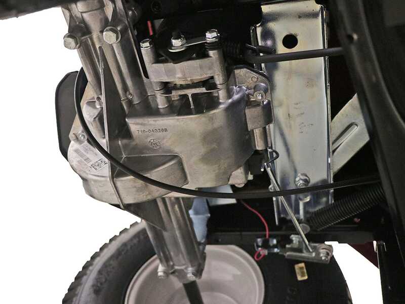 Tractor cortac&eacute;sped Troy Bilt Horse 107T-S - Transmisi&oacute;n CVT - Salida lateral