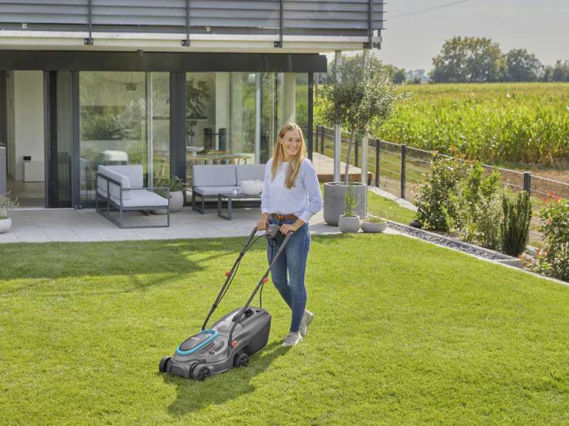 Gardena PowerMax 32/1200 Cortac&eacute;sped el&eacute;ctrico 1200 W corte 32cm