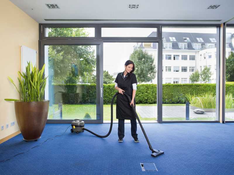K&auml;rcher Pro T 7/1 Classic - Aspirador profesional ULTRA silencioso - 850 W