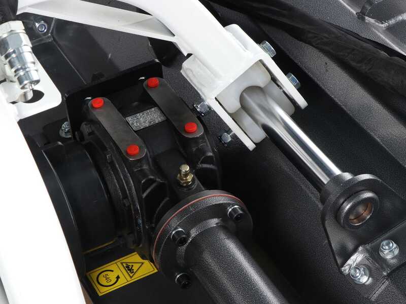 BlackStone BP-CD 160 - Trituradora para tractor - Serie pesada - Desplazamiento hidr&aacute;ulico