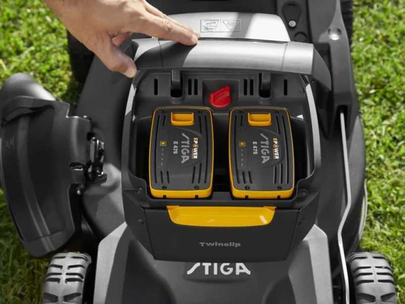 Stiga Combi 344e Kit - Cortac&eacute;sped de bater&iacute;a - 48V/5Ah - Corte 42 cm
