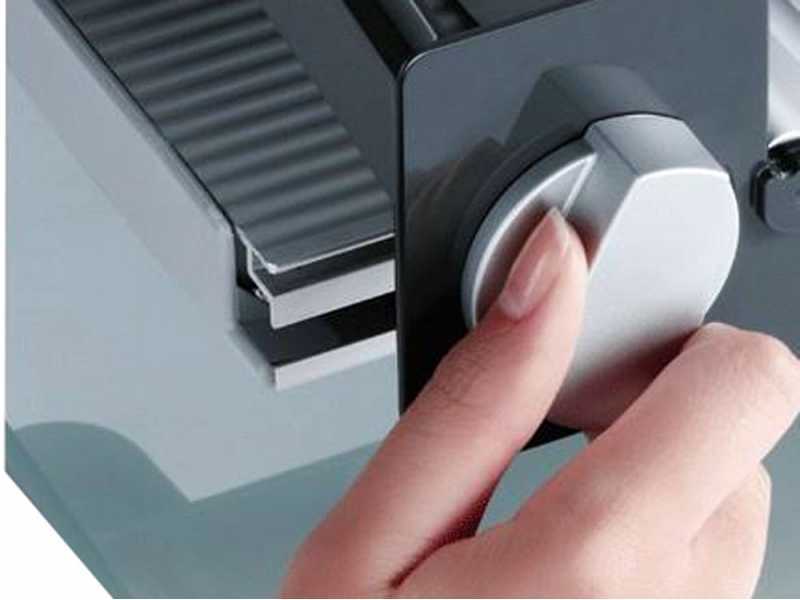 Graef Master M90 Silver - Cortadora de fiambre 2 en 1 con cortaverduras - Cuchilla de 170 mm