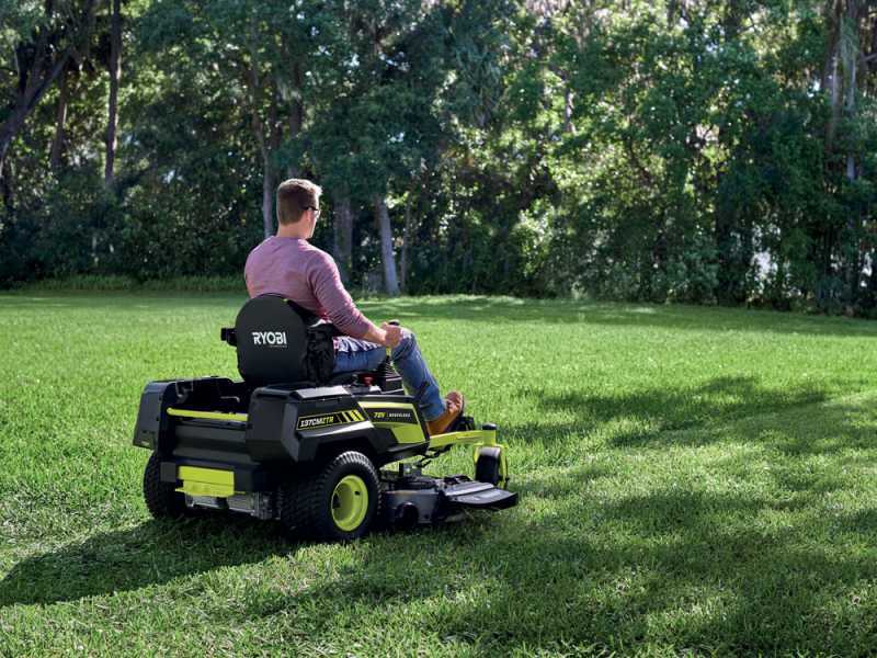 Ryobi ZTRX137 - Tractor cortac&eacute;sped a bater&iacute;a de radio cero - 72V/30Ah - corte de 137cm - 2en1