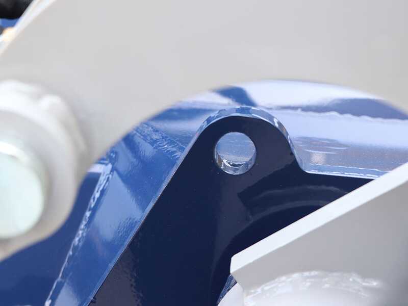 BullMach Efesto 160 -Trituradora lateral de brazo para tractor - Serie pesada