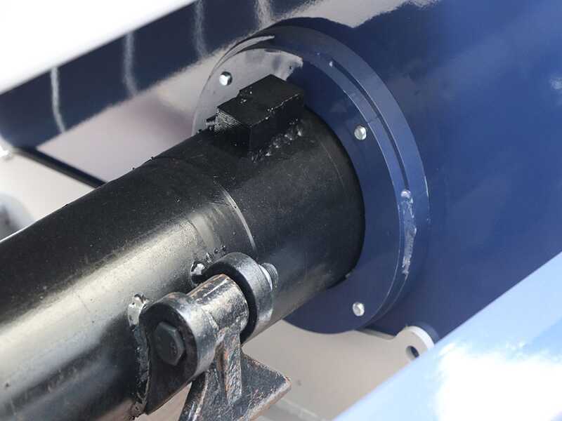 BullMach Efesto 160 -Trituradora lateral de brazo para tractor - Serie pesada