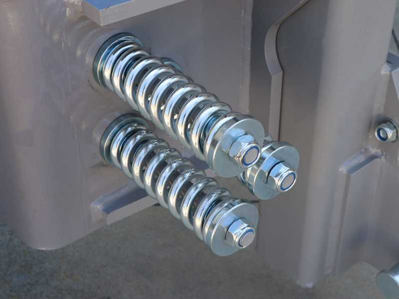 BullMach Efesto 200 - Trituradora lateral de brazo para tractor - Serie pesada