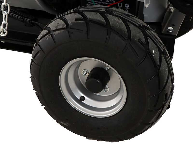 BullMach ZEUS 160 LE - Biotrituradora de gasolina de arrastre - Loncin 420 cc con arranque el&eacute;ctrico