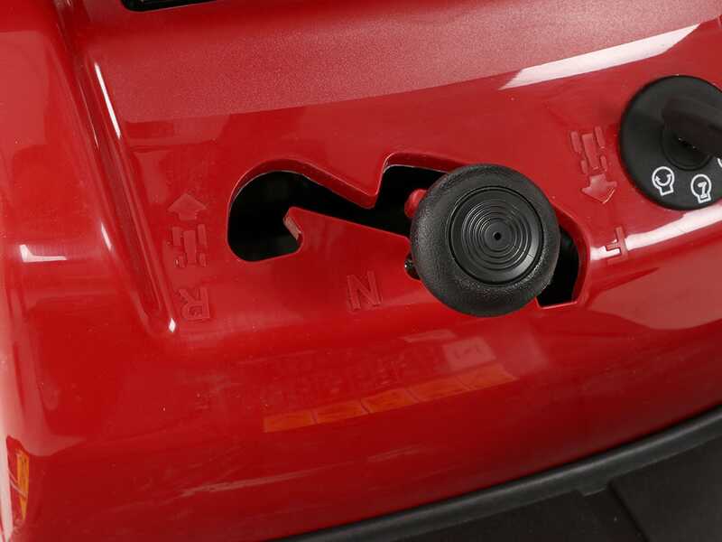 Troy-Bilt TB 60T-S SELECT - Tractor cortac&eacute;sped - Salida lateral - Motor de 196cc