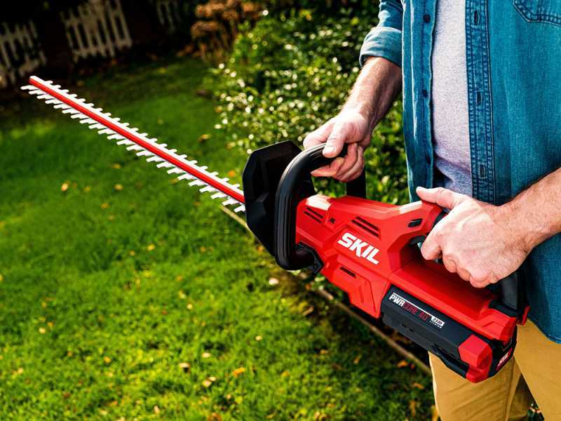 Cortasetos de bater&iacute;a SKIL 0480 CA - Cuchilla de 65 cm - 2.5ah/40V