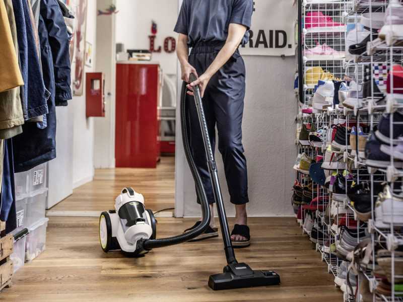 Karcher VC 3 ERP - Aspirador de trineo sin bolsa - con tecnolog&iacute;a multicicl&oacute;nica - 700 W