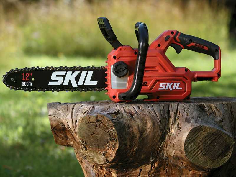 Skil 0534CA - Motosierra de bater&iacute;a - Espada de 30 cm - BATER&Iacute;A Y CARGADOR NO EST&Aacute;N INCLUIDOS