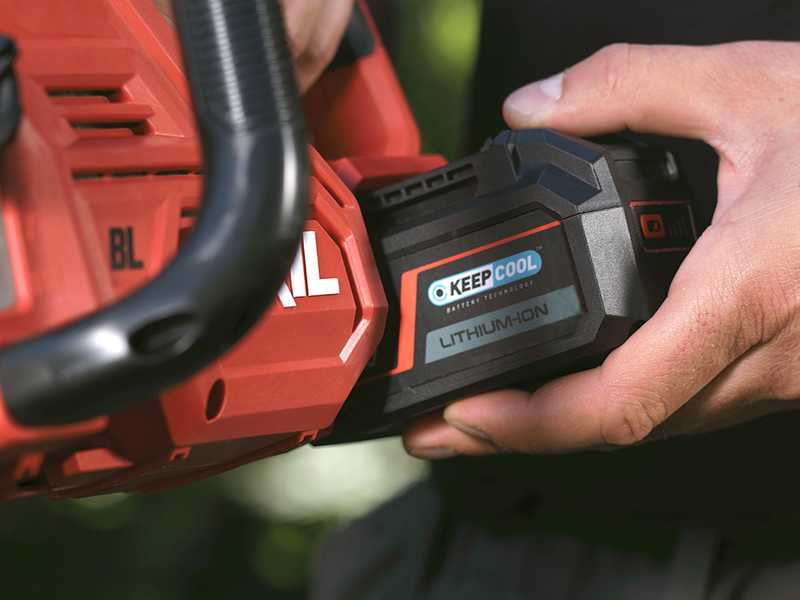 PROMO - Skil 0534CA - Motosierra de bater&iacute;a 20V 2.5Ah - Espada de 30 cm
