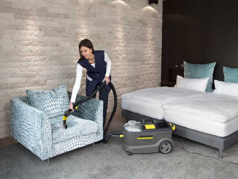 Karcher Pro Puzzi 10/2 Adv - Pulverizaci&oacute;n/Extracci&oacute;n - Lavamoquetas - Potencia 1250W