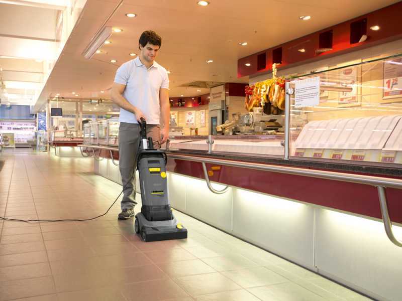 Karcher BR 30/4 C Adv - Fregadora de suelos 3 en 1: lava, seca y aspira - 820W