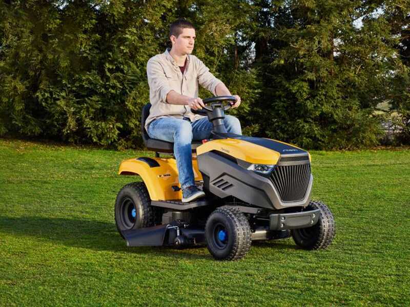 Stiga Tornado 598e - Motor el&eacute;ctrico de bater&iacute;a 48V/40Ah - Salida lateral