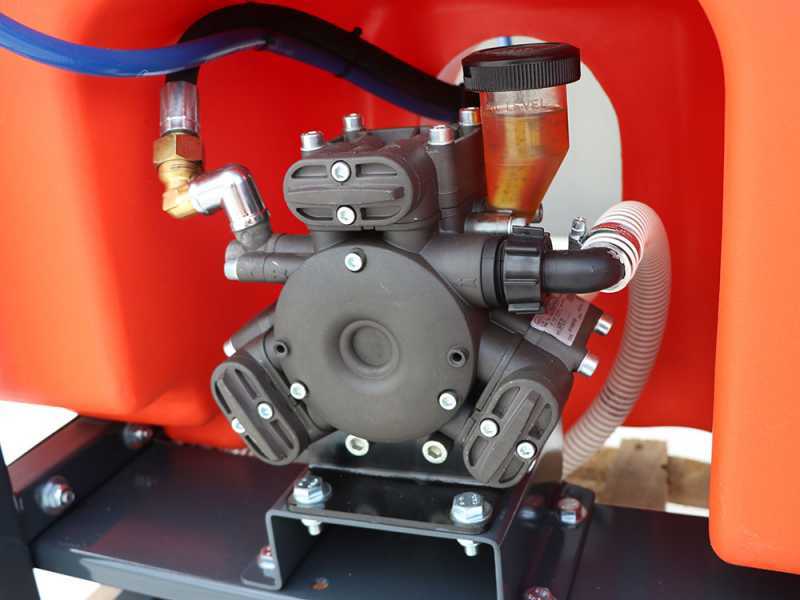 Dal Degan ILEO 200 L - Pulverizador suspendido para tractor - bomba Comet APS 31
