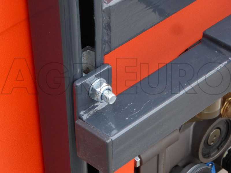 Dal Degan ILEO 200 L - Pulverizador suspendido para tractor - bomba Comet APS 31