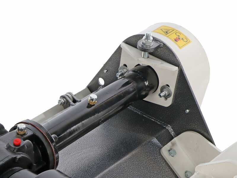 BlackStone RMOH 145 - Trituradora para tractor - Serie Mediana - Desplazamiento hidr&aacute;ulico