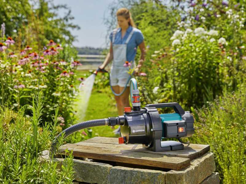 Gardena 3700/4 BASIC - Bomba sumergible 800W - 4,1 bar - 3.700 l/h