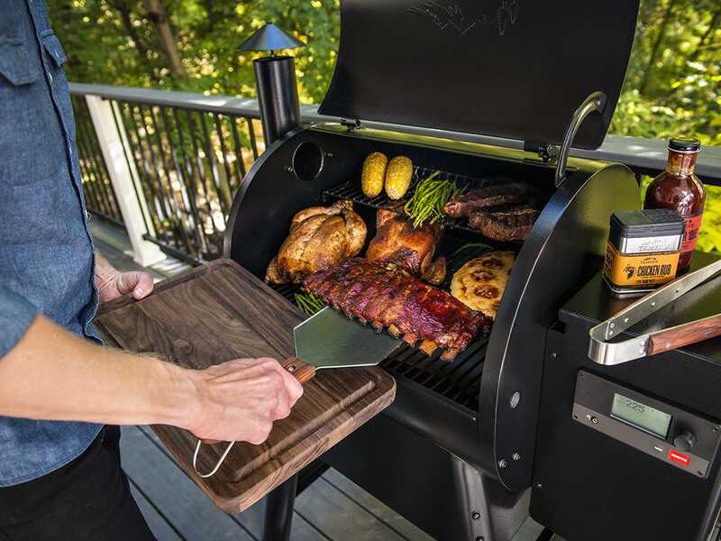 Traeger Pro 575 Black - Barbacoa de pellets