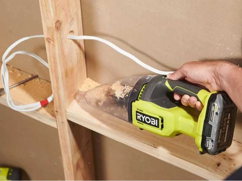 Ryobi RHV18F-0 - Aspiradora de bater&iacute;a con alargador - 18V - 4 Ah