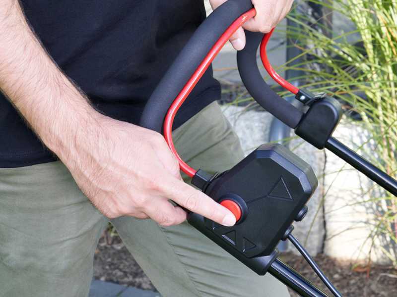 AL-KO 3.82 Li Easy - Cortac&eacute;sped de bater&iacute;a - Corte 38 cm - 2x 18V/4,0Ah