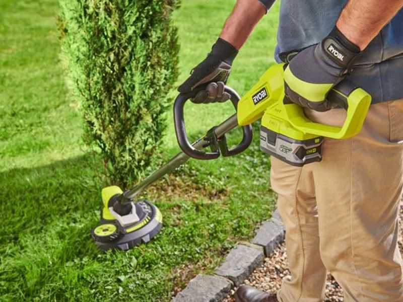 Ryobi RY18LT33A-0 - Cortabordes de bater&iacute;a - 18V - 4 Ah