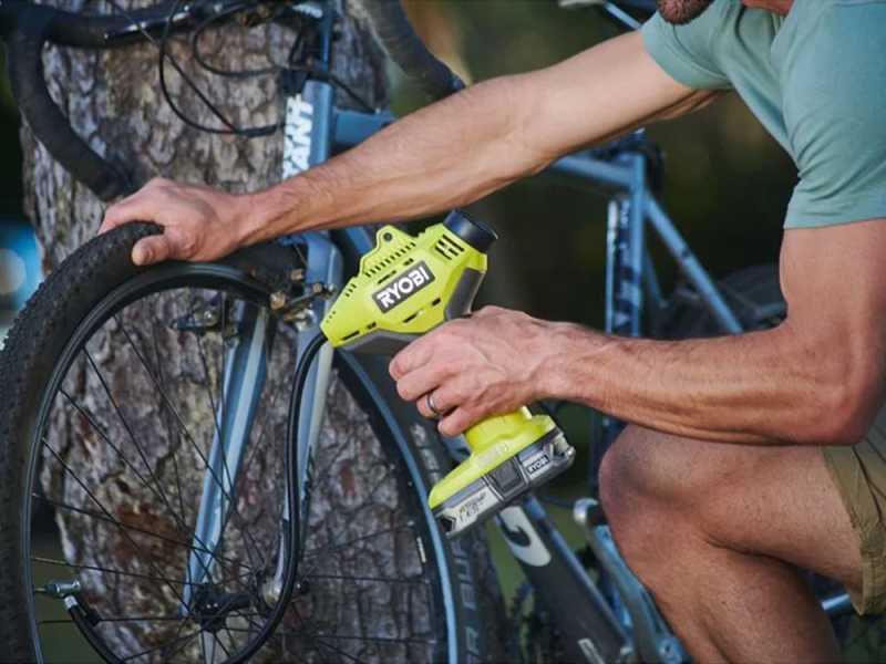 Ryobi R18PI-0 - Compresor de bater&iacute;a port&aacute;til - 18V - 2Ah